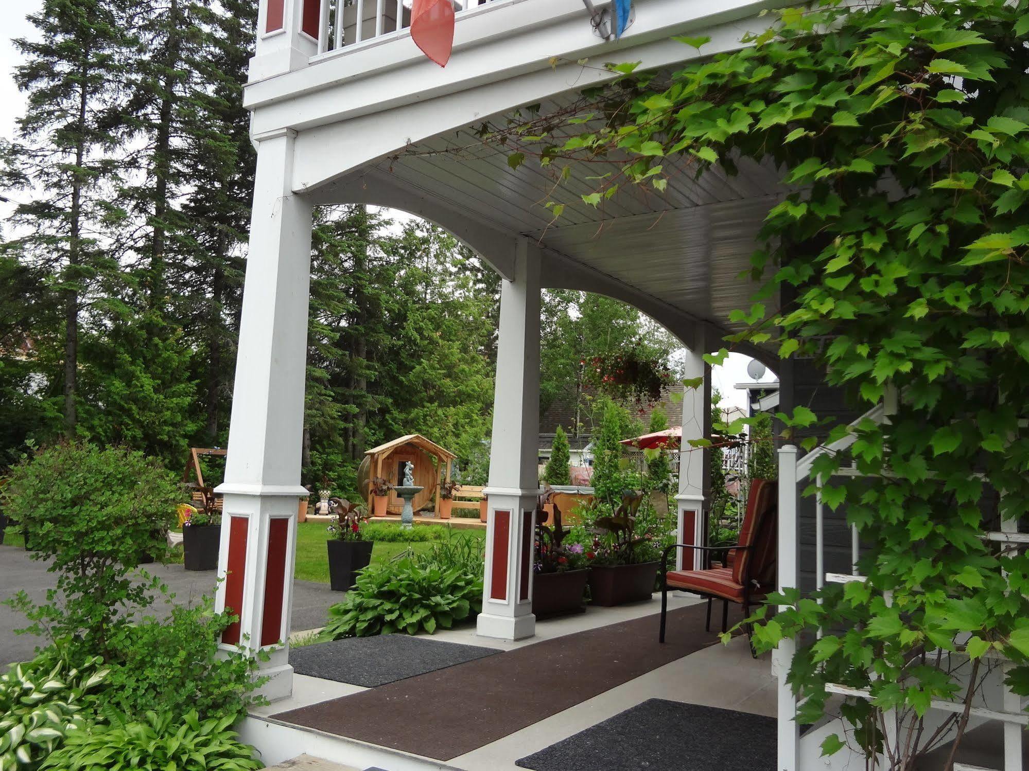 Hotel Saint-Donat Esterno foto